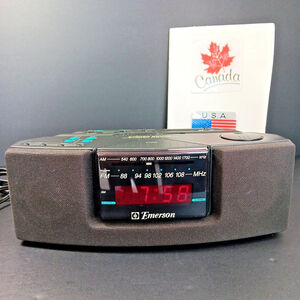 Vintage Emerson Alarm Clock Radio Bedside Nightstand Tested Working! CN
